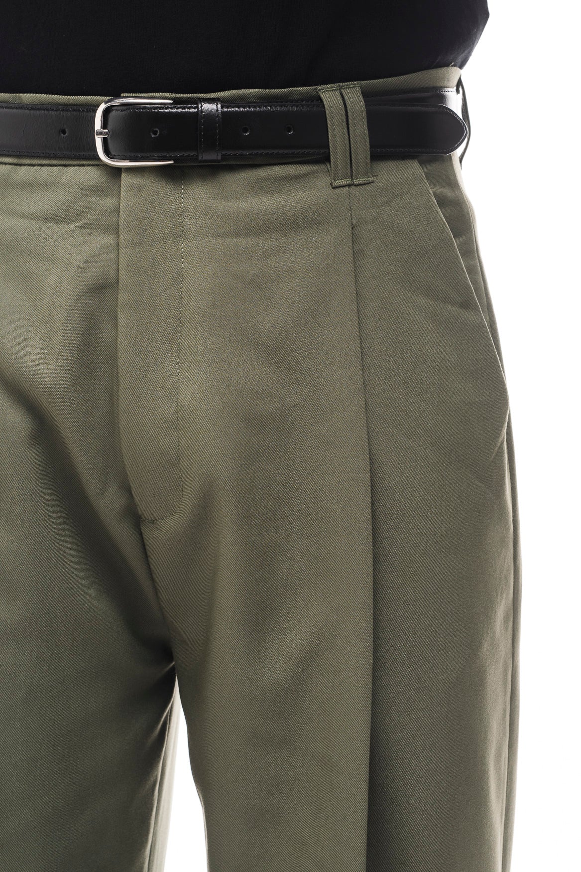 Pantalón Amplio con Pinzas · Classico