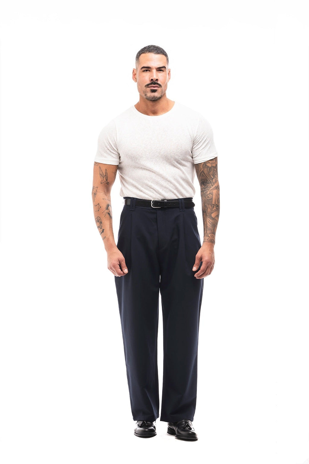 Pantalón Amplio con Pinzas · Classico