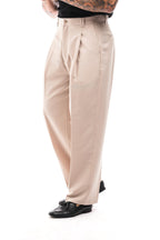 Pantalón Amplio con Pinzas · Classico