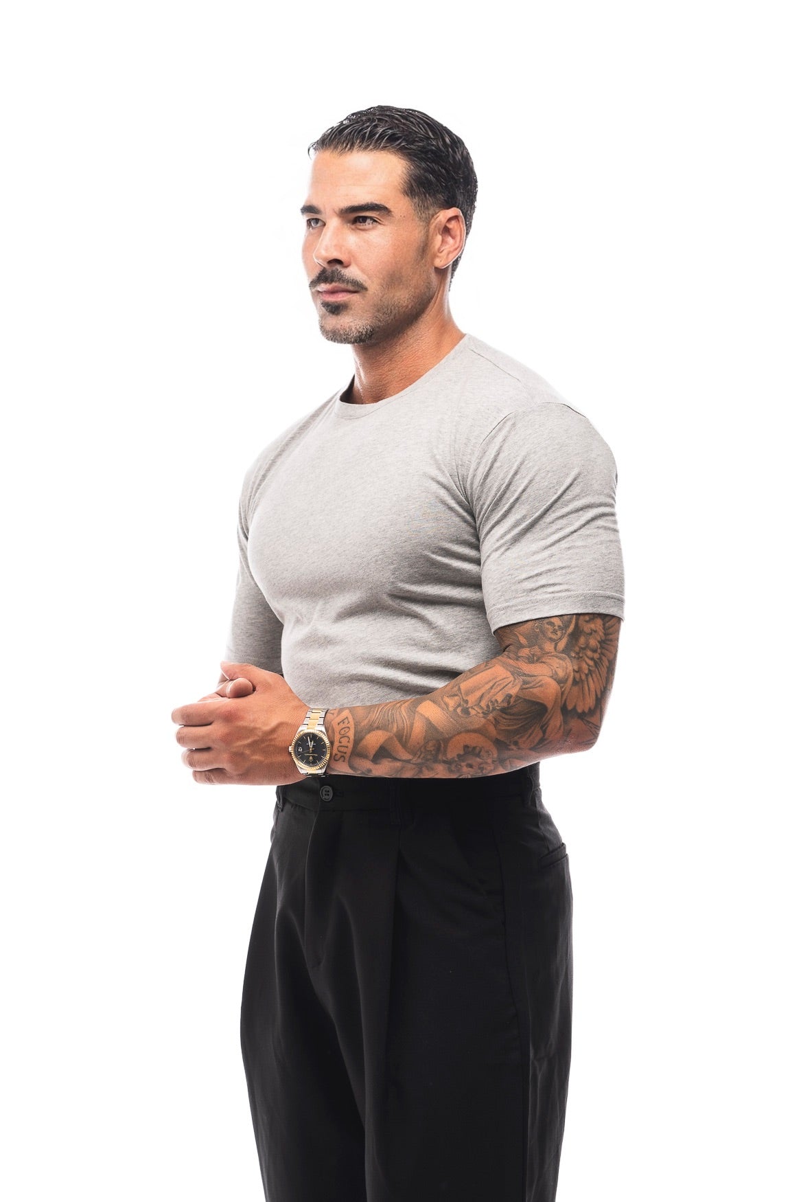 Camiseta Básica Slim · Essenziale