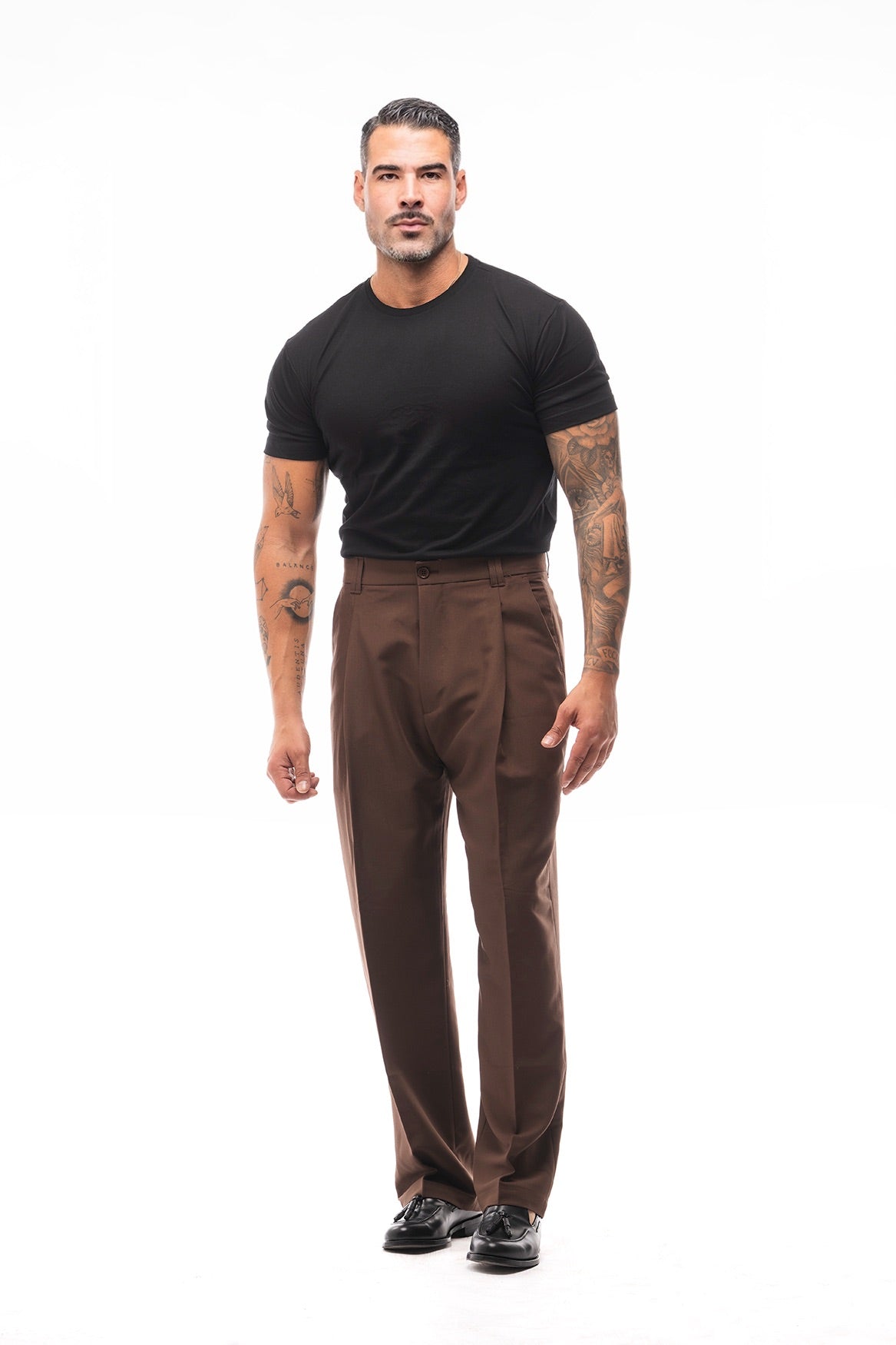 Pantalón Amplio con Pinzas · Classico