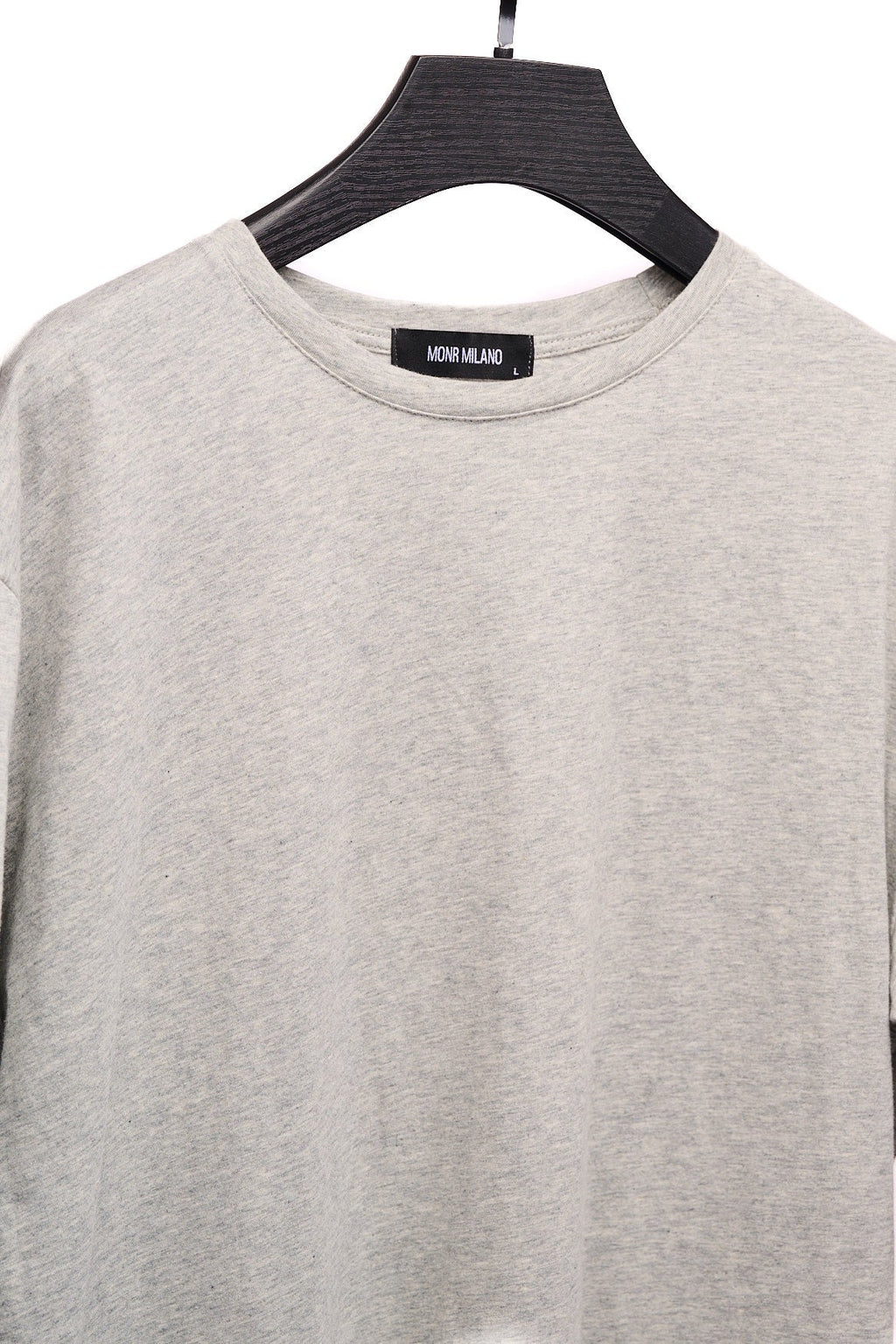 Camiseta Básica Slim · Essenziale