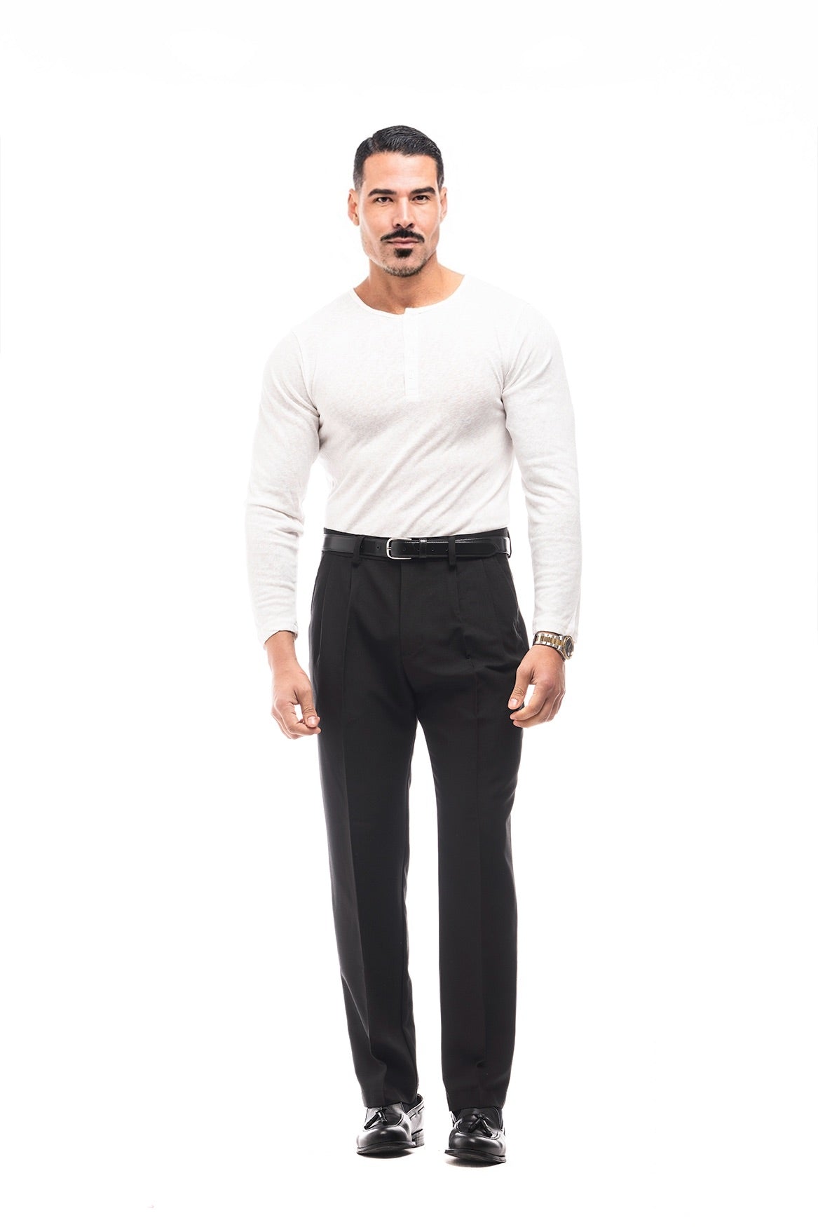 Pantalón Chino con Pinzas · Classico