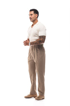 Pantalón Chino con Pinzas · Classico