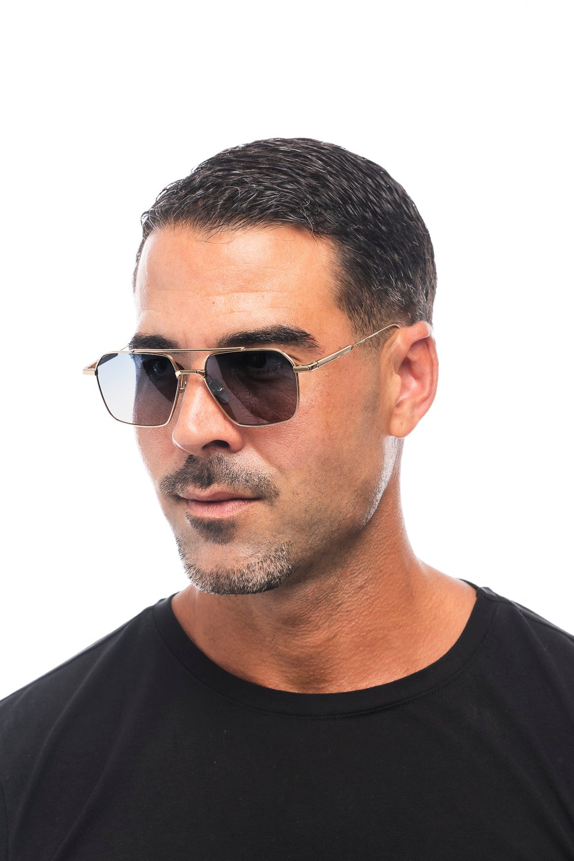 Gafas de Sol de Titanio Dorado · Riviera