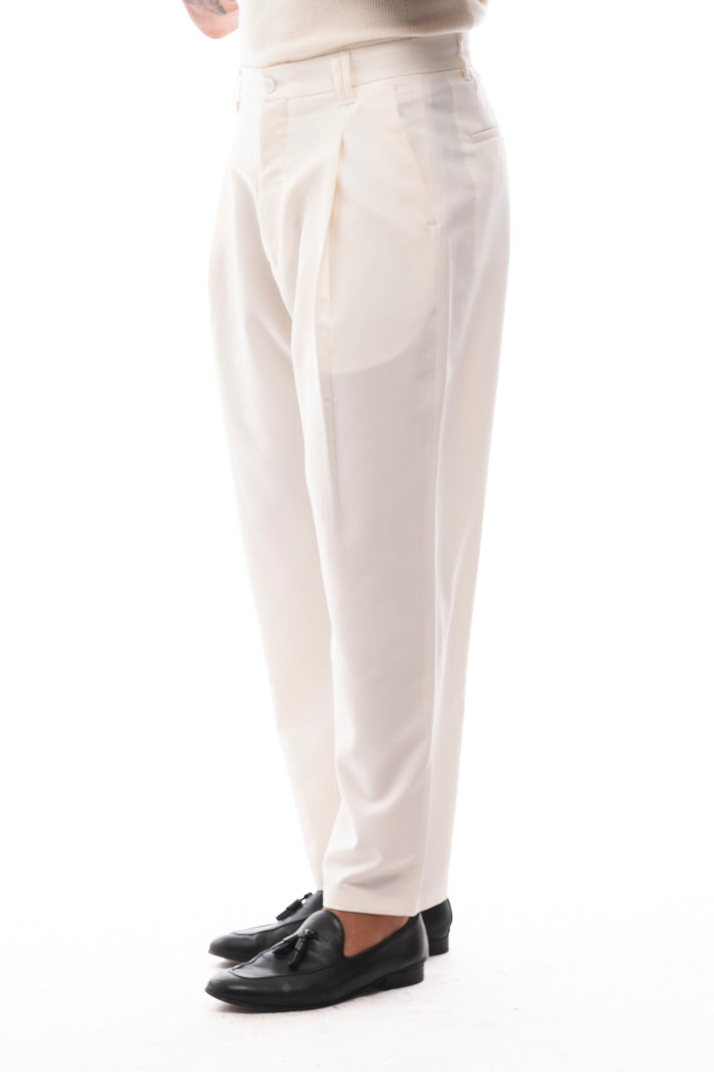 Pantalón Amplio con Pinzas · Classico