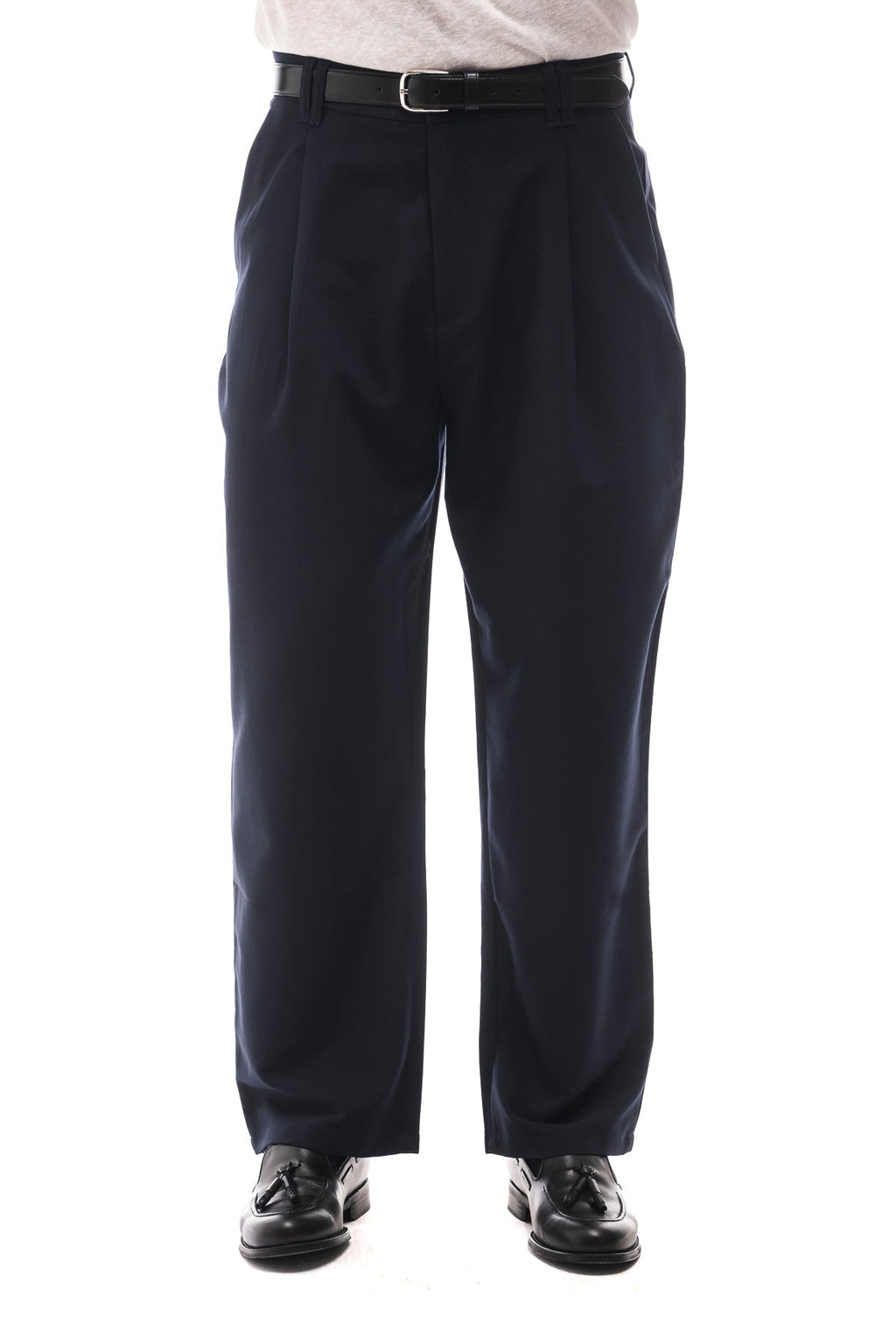 Pantalón Amplio con Pinzas · Classico