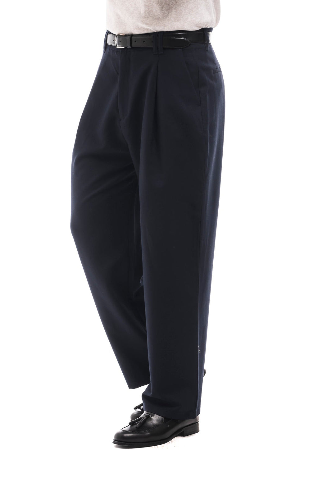 Pantalón Amplio con Pinzas · Classico