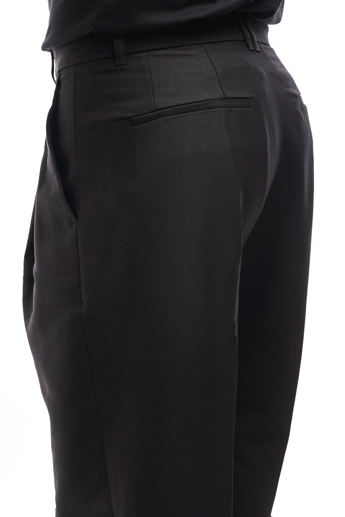 Pantalón Amplio con Pinzas · Classico